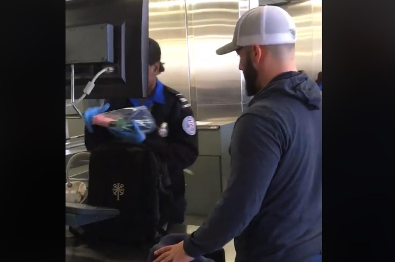 Otac priredio spačku sinu na aerodromu