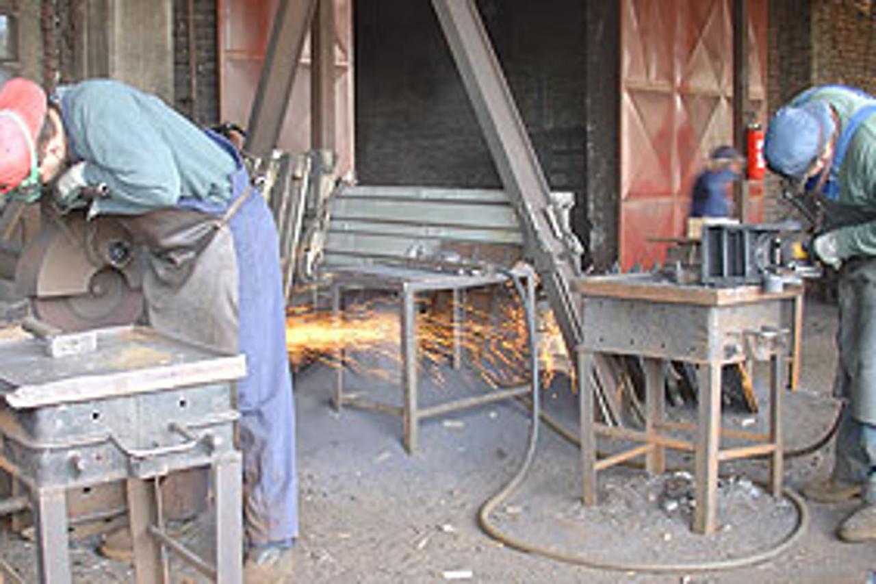 Najizloženiji ozljedama na radu su djelatnici u ljevaonicama