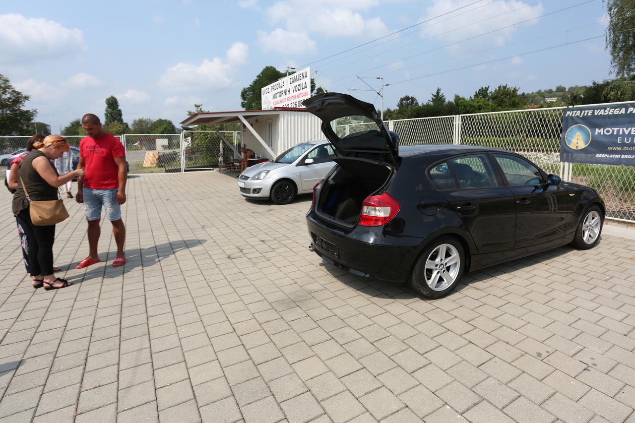 Zagreb: Automobil u kojem se nalazio eksploziv u trgovini automobilima Ivić Cars