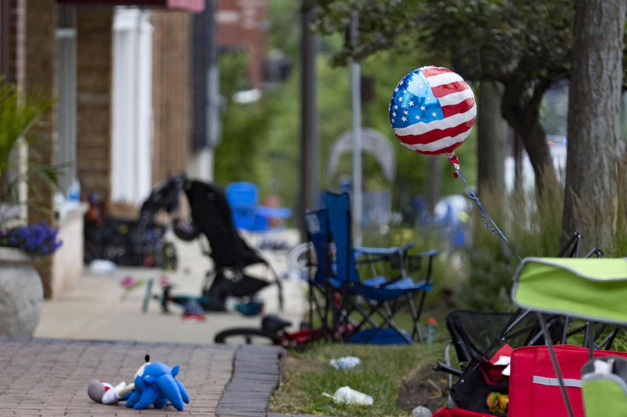 4th Of July Shooting Aftermath - Highland Park