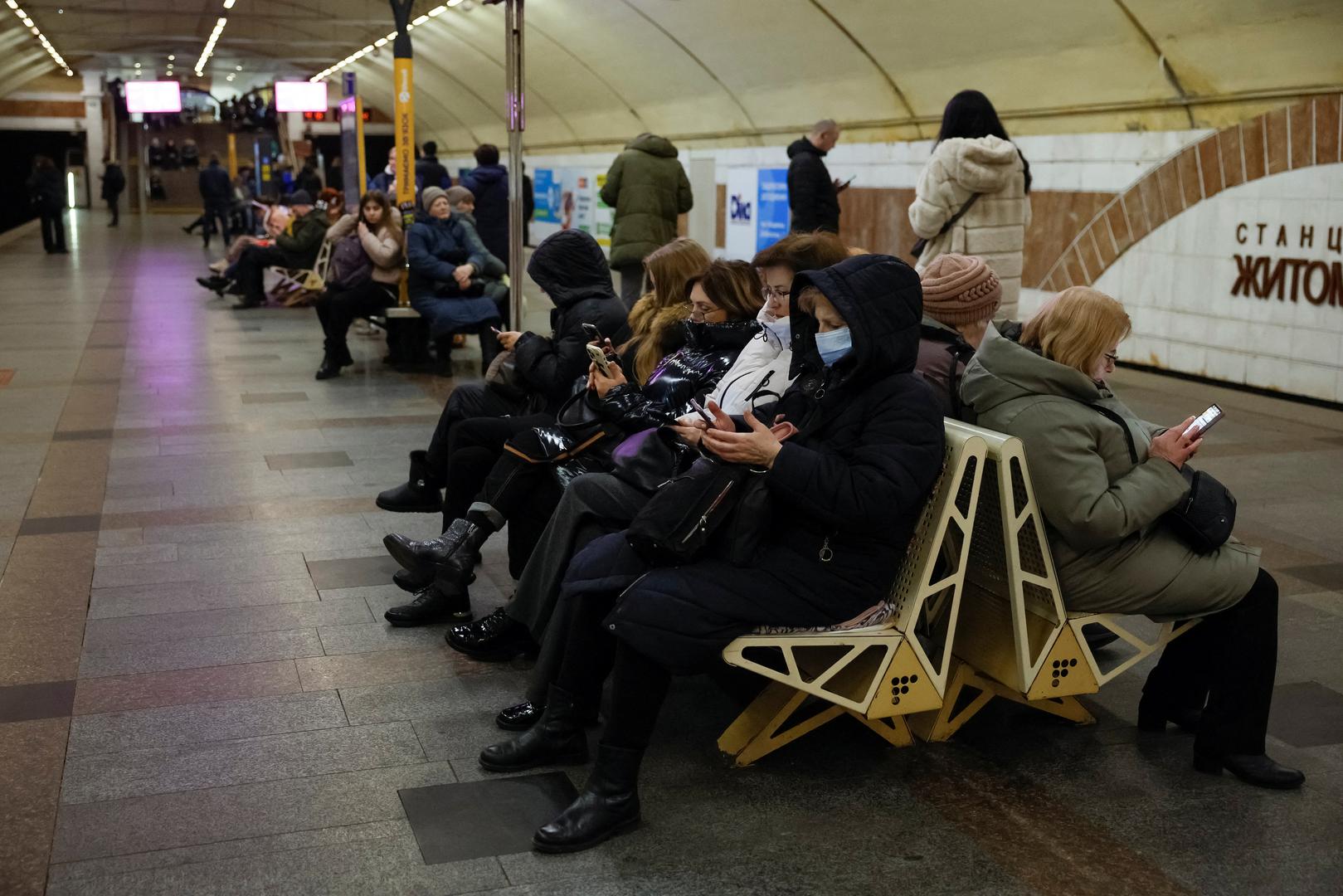 People shelter inside a subway station during an air raid alert, amid Russia's attack on Ukraine, in Kyiv, Ukraine March 9, 2023. REUTERS/Alina Yarysh Photo: STAFF/REUTERS