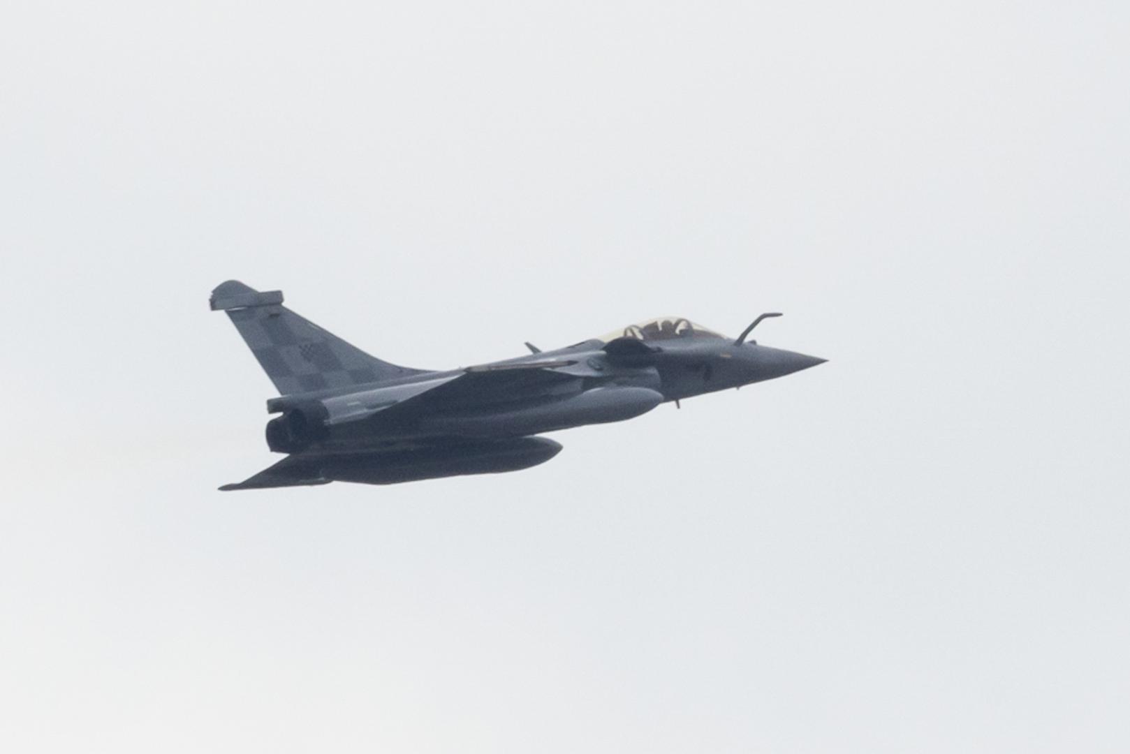 Taj su ugovor 25. studenoga iste godine potpisali tadašnji ministar obrane Mario Banožić i francuska ministrica obrane Florence Parly, u sklopu službene posjete francuskog predsjednika Emmanuela Macrona Hrvatskoj.