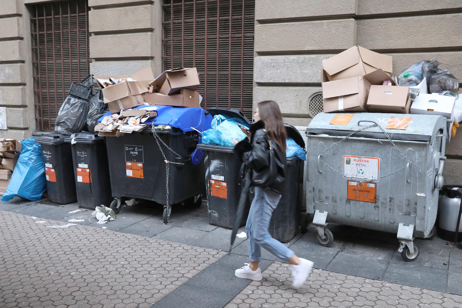 25.01.2023., Zagreb - Treci dan strajka radnika Cistoce Zagreb se pretvorio u vrecograd i sve je veca kolicina neodvezenog otpada koja se skuplja na ulicama. Gradjani glavnog grada pitaju se hoce li se gradonacelnik Tomasevic, koji je prvi dio tjedna proveo na sluzbenom putu u Ateni na sastanku gradonacelnika jugoistocne Europe, ukljuciti u rjesavanje problema koji su nastali zanemarivanjem problema u Cistoci i moze li on uopce nesto napraviti. Photo: Patrik Macek/PIXSELL