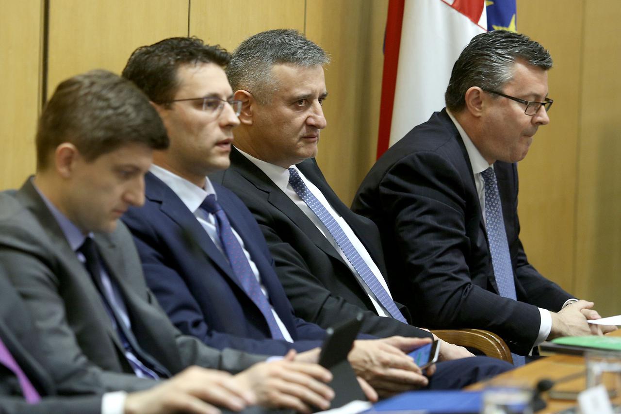 13.04.2016., Zagreb - Prvim aktualnim prijedpodnevom za ovu Vladu pocela je 3. sjednica 8. saziva Sabora RH. Zdravko Maric , Bozo Petrov , Tomislav Karamarko , Tihomir Oreskovic.  Photo: Patrik Macek/PIXSELL