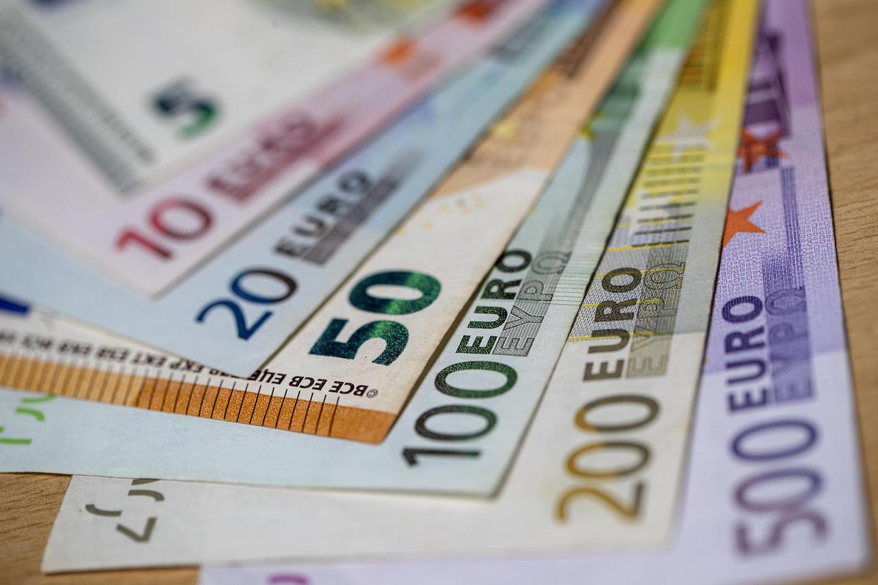 Hrvatska od 1. siječnja 2023. uvodi euro