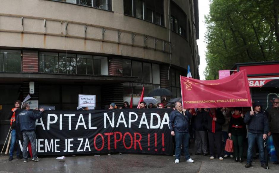 "Kapital napada, radnice i radnici vrijeme je za otpor" slogan je druge sindikalne povorke