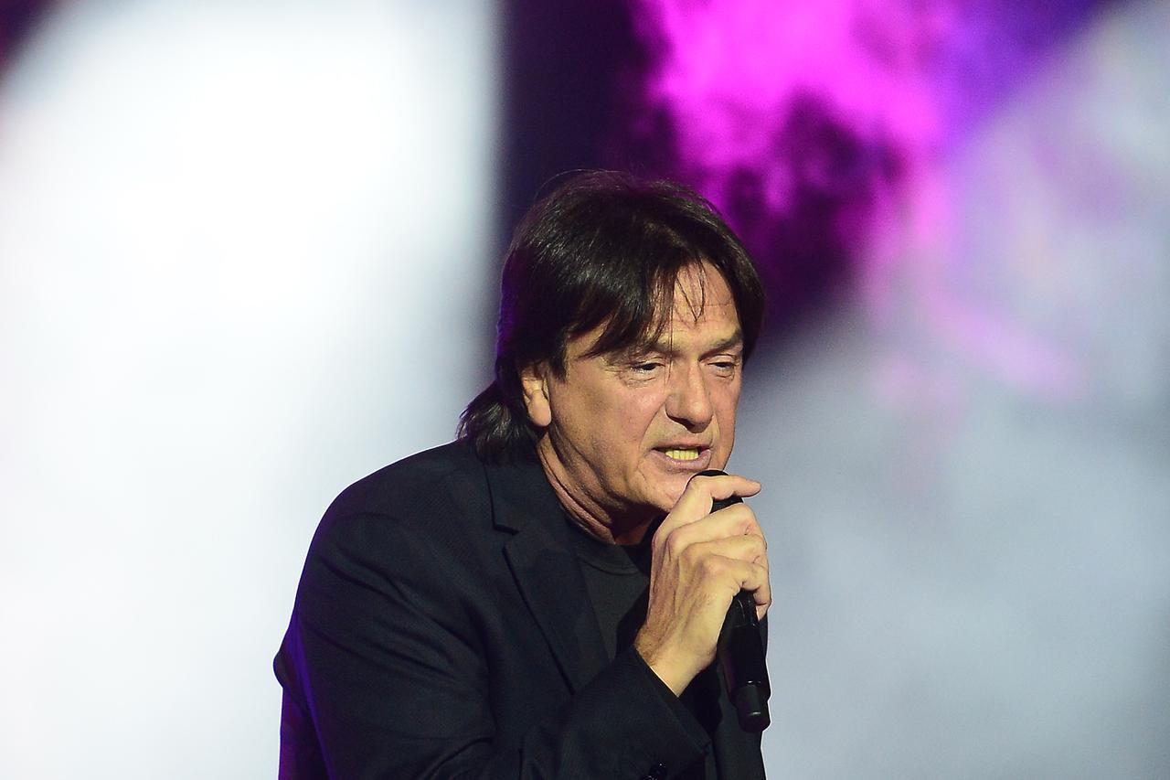 Zdravko Čolić održao koncert u Areni