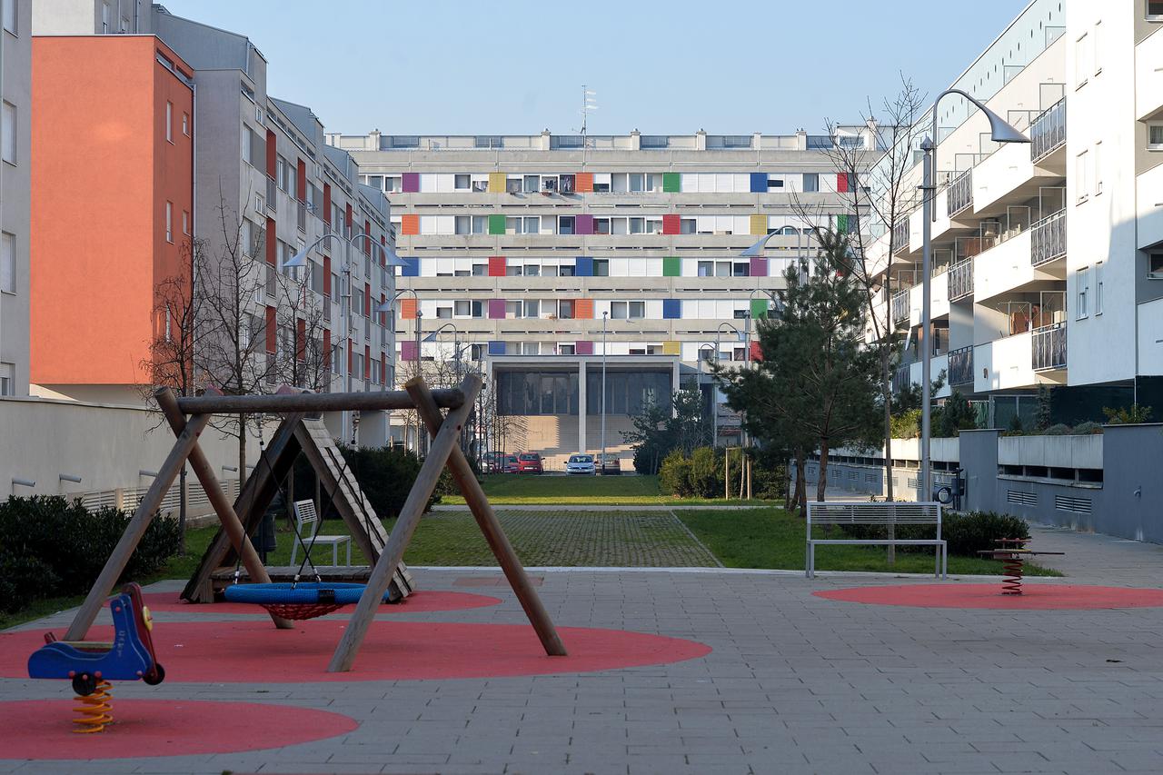 12.12.2013., Zagreb - Stambeno naselje  Sopnica Jelkovec.  Photo: Marko Prpic/PIXSELL