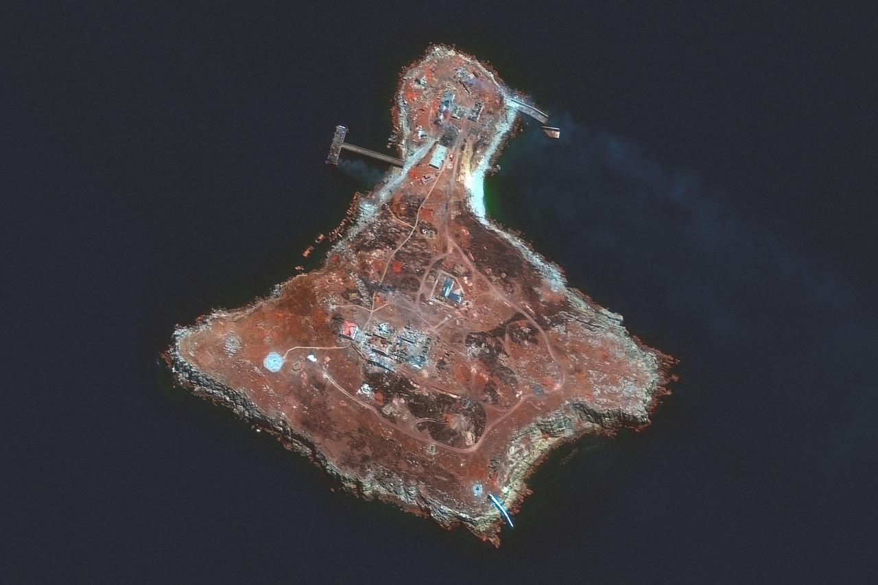 A color-infrared satellite image shows an overview of Snake Island