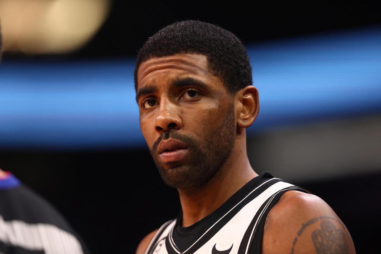 FILE PHOTO: NBA: Brooklyn Nets at Phoenix Suns