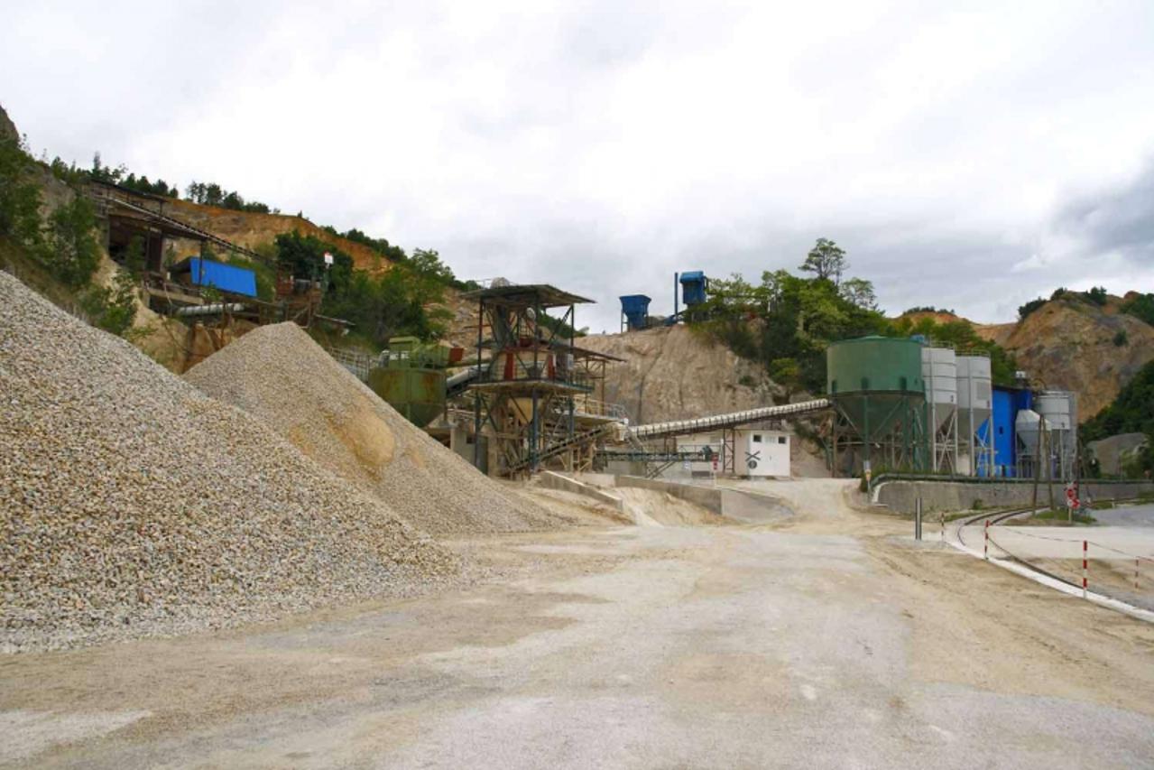 'Var \\u0096 22. 11. 2010., Lepoglava \\u0096 Kamenolom u Ocuri zbog propusta drzavne administracije dva je tjedna bio zatvoren  PHOTO:  Ljiljana Risek '