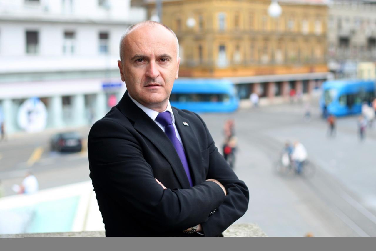 '25.05.2012., Zagreb, Hrvatska - Ministar branitelja Fred Matic.  Photo: Petar Glebov/PIXSELL'