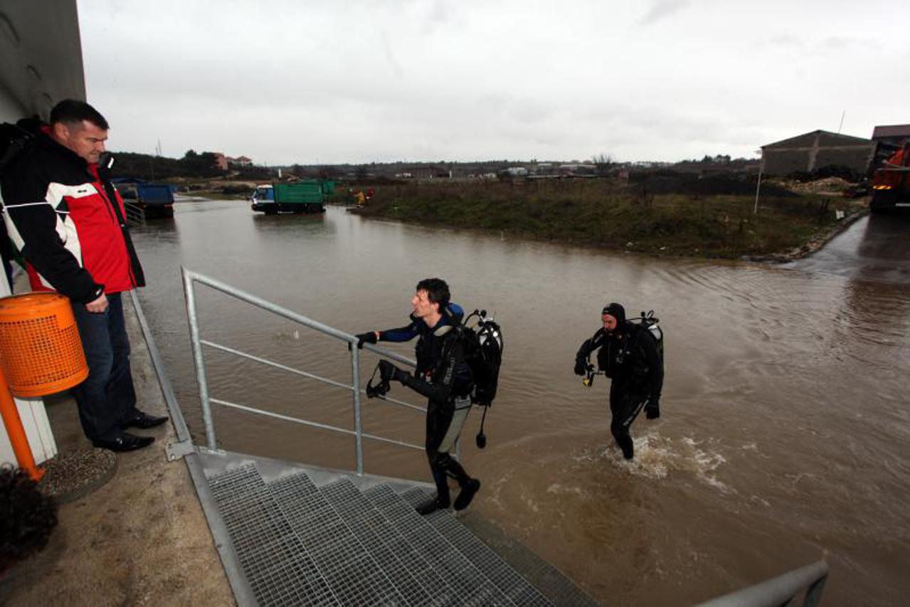 Supernova poplava (1)