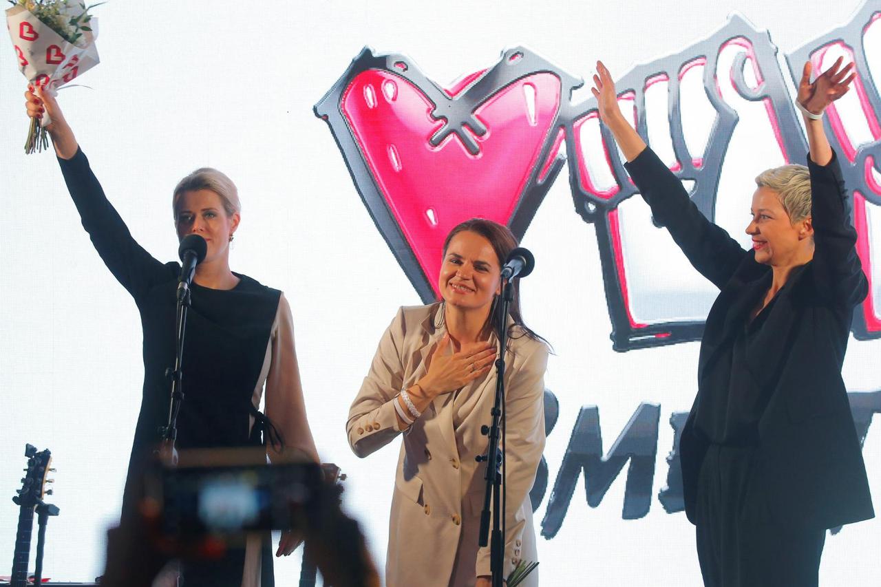 Presidential candidate Svetlana Tikhanouskaya attends an election campaign rally in Minsk