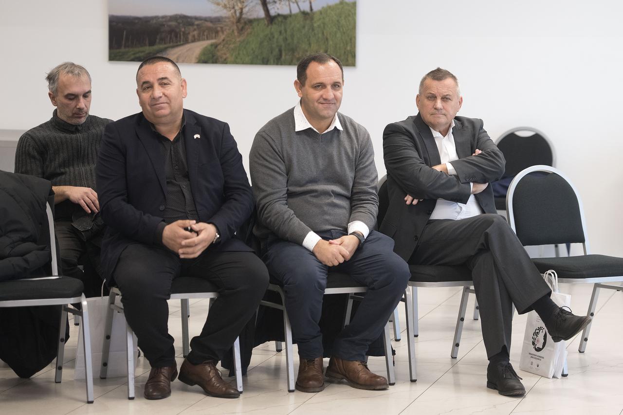 Čakovec: Okrugli stol pod nazivom "Kako iz kruga siromaštva"