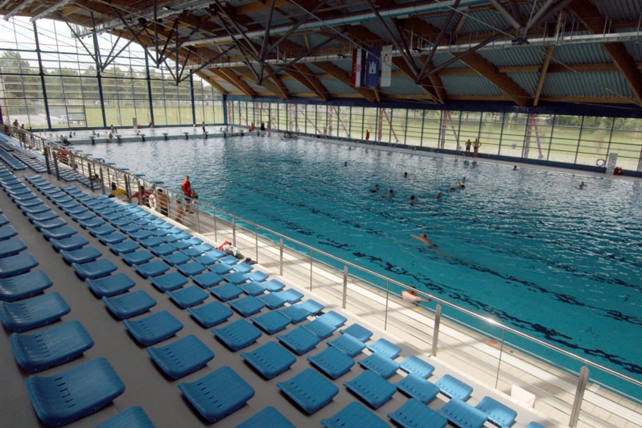 'za gradsku.28.07.04 utrina...bazen snimio:davor visnjic'