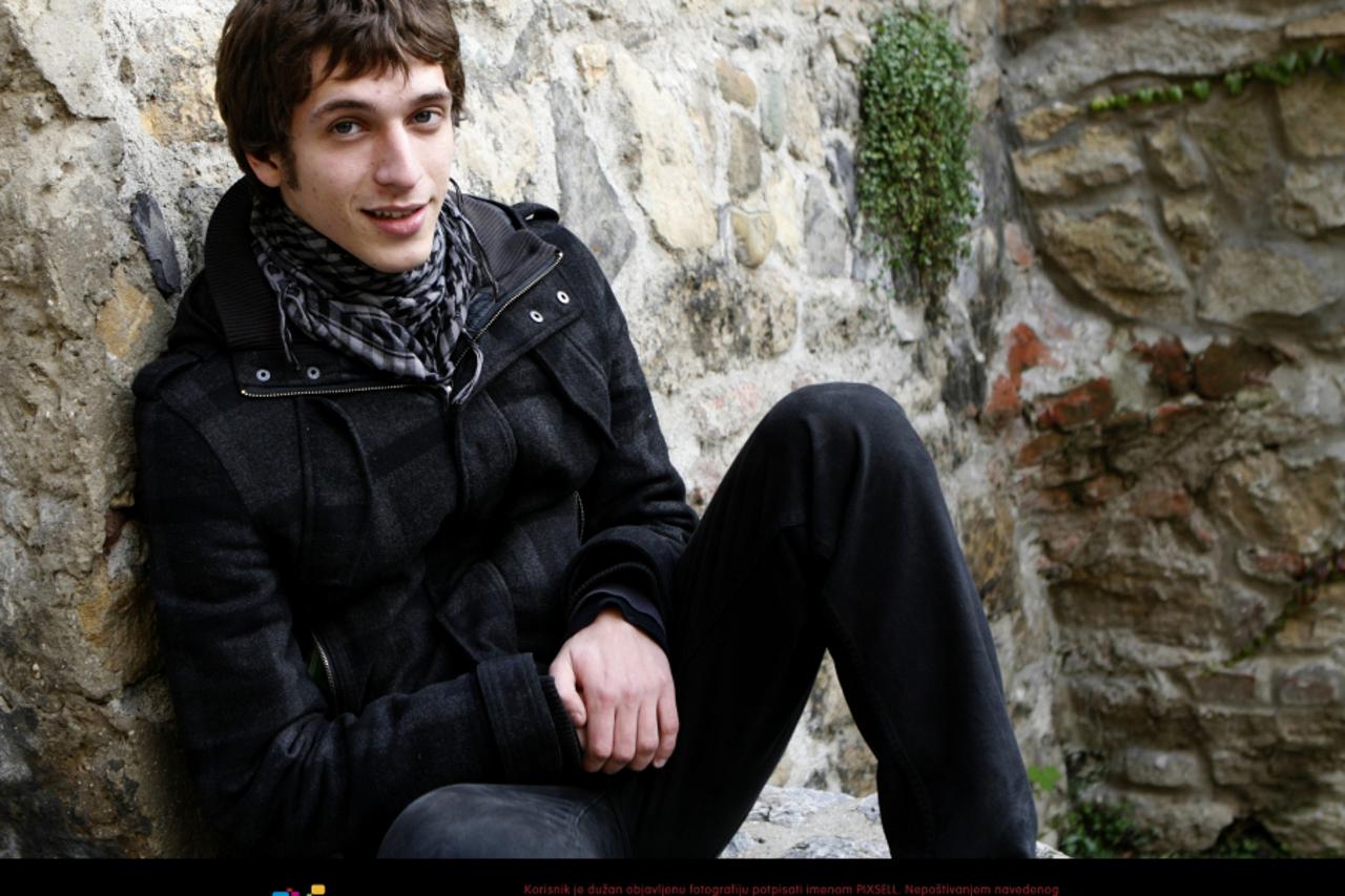 karlo (1)
