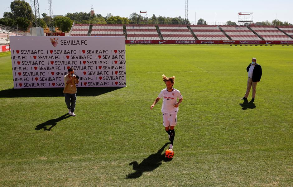 Sevilla's official presentation of new signing Ivan Rakitic