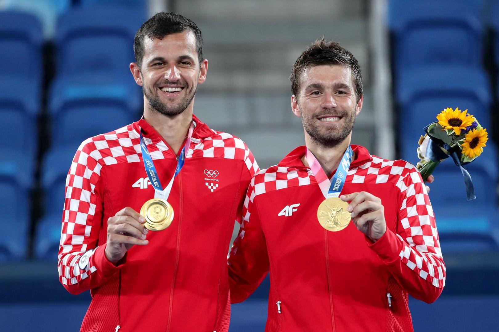 Zlatnu medalju osvojili su Nikola Mektić i Mate Pavić, srebro je pripalo Marinu Čiliću i Ivanu Dodigu, a bronca Marcusu Daniellu i Michaelu Venusu iz Novog Zealanda.

