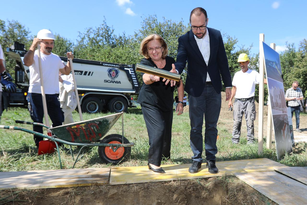 Tomašević otvorio radove na izgradnji vrtića u Ivanjoj Reki, a Dolenec najavila ukidanje mjere roditelj-odgojitelj