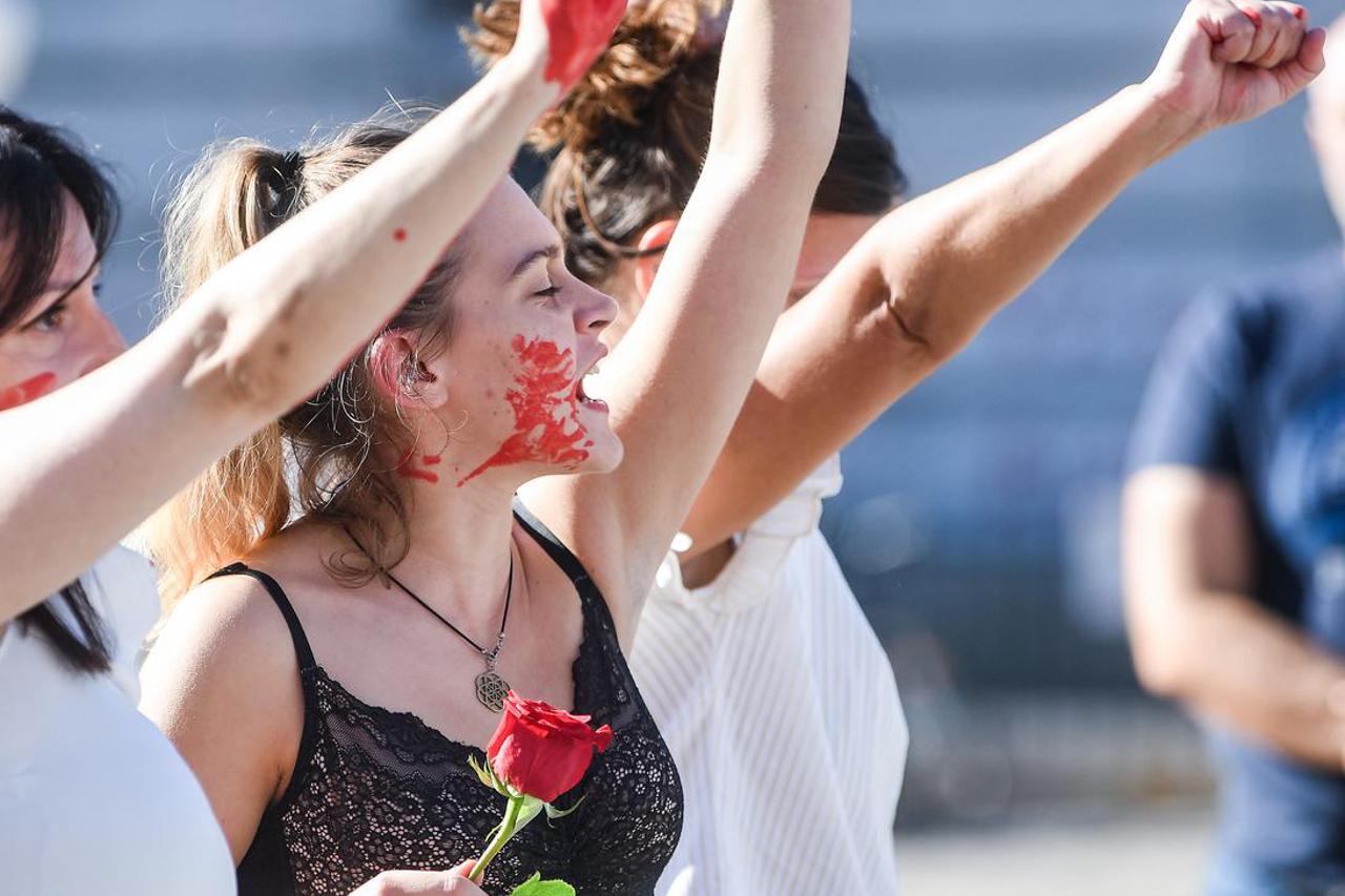 Pernar saborsku fotelju zamijenio štandom za 'bookiranje' izleta za Karaku