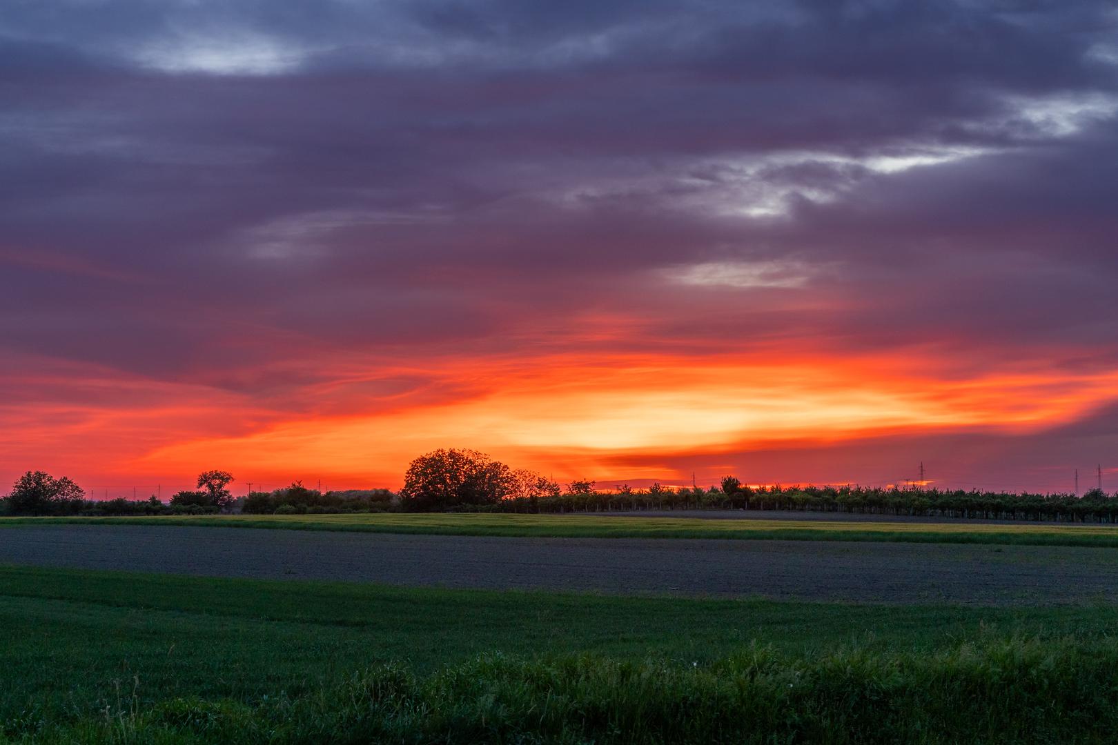 Suvišno je trošiti riječi, stoga nevjerojatne prizore zalaska sunca pogledajte u našoj fotogaleriji.