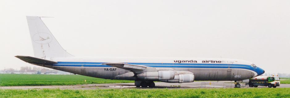 Boeing 707 Uganda Airlinesa kojim je Anton Kikaš, iseljenik iz Kanade, pokušao u Zagreb dovesti veću količinu oružja za obranu Hrvatske. Pri dolasku ga je uhitila JNA i zaplijenila zrakoplov.