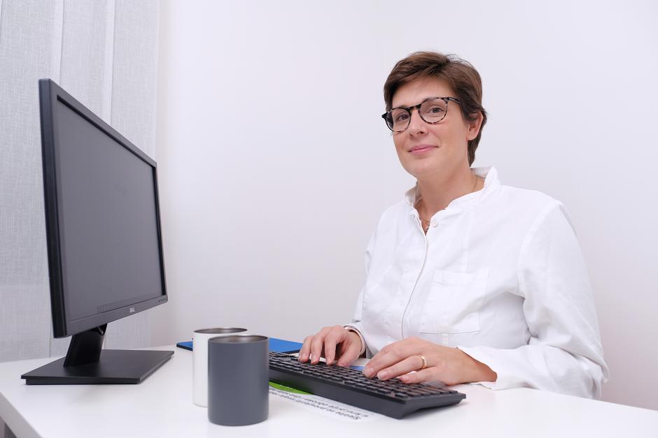 dr. sc. Katja Dumić Kubat