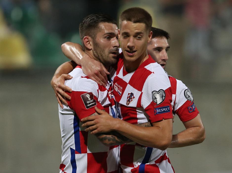 Hrvatska nogometna reprezentacija pobijedila je Cipar 3-0