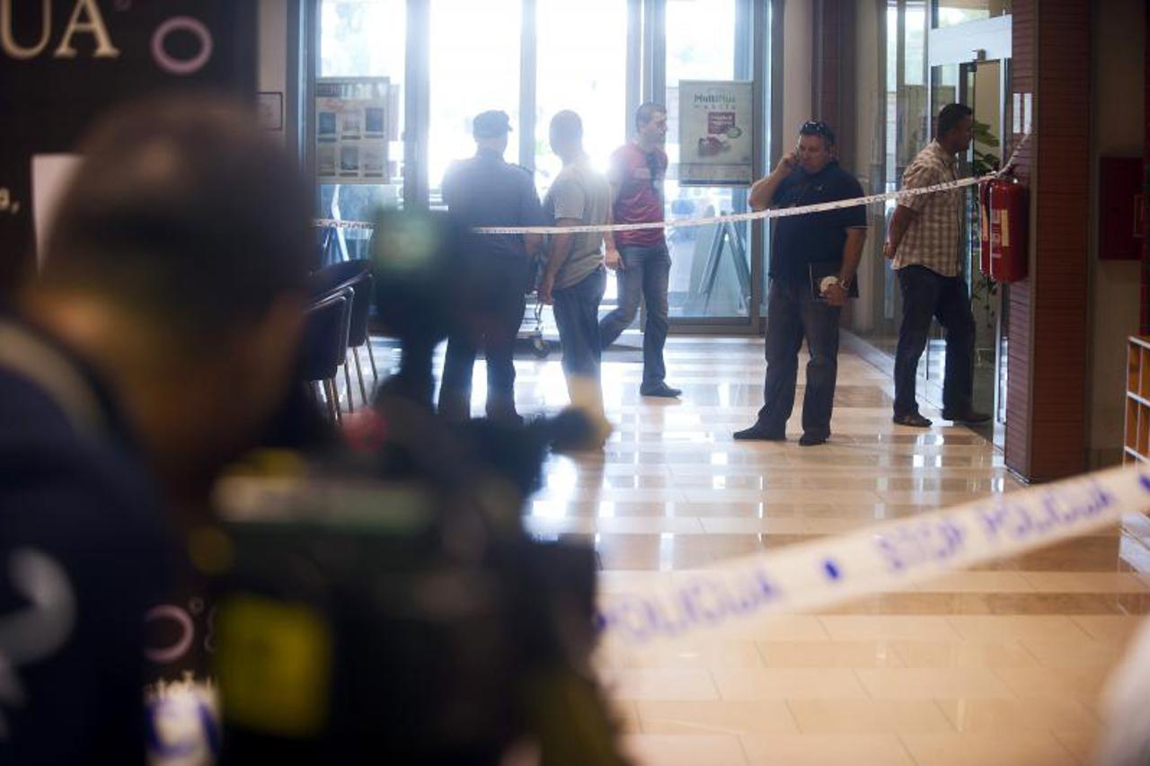 pljačka,hypo banka (1)