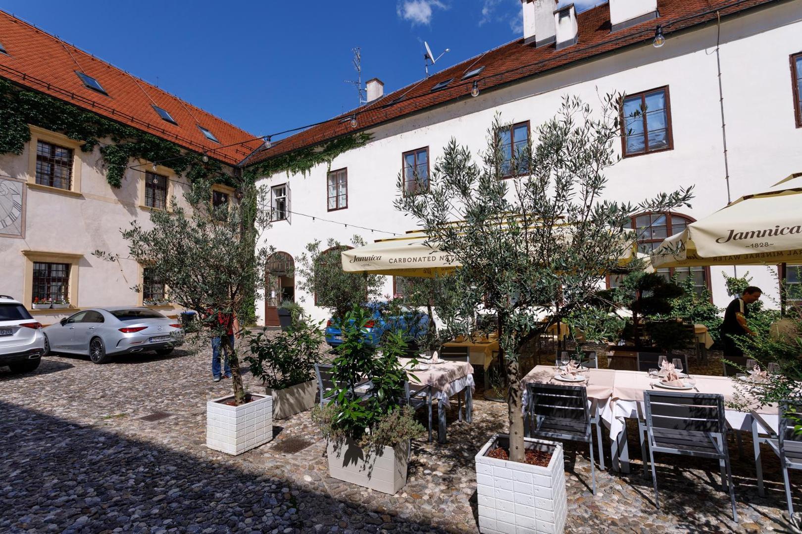 22.07.2020., Zagreb - Restoran Stara Vura u Opatickoj ulici. 
Photo: Tomislav Miletic/PIXSELL
