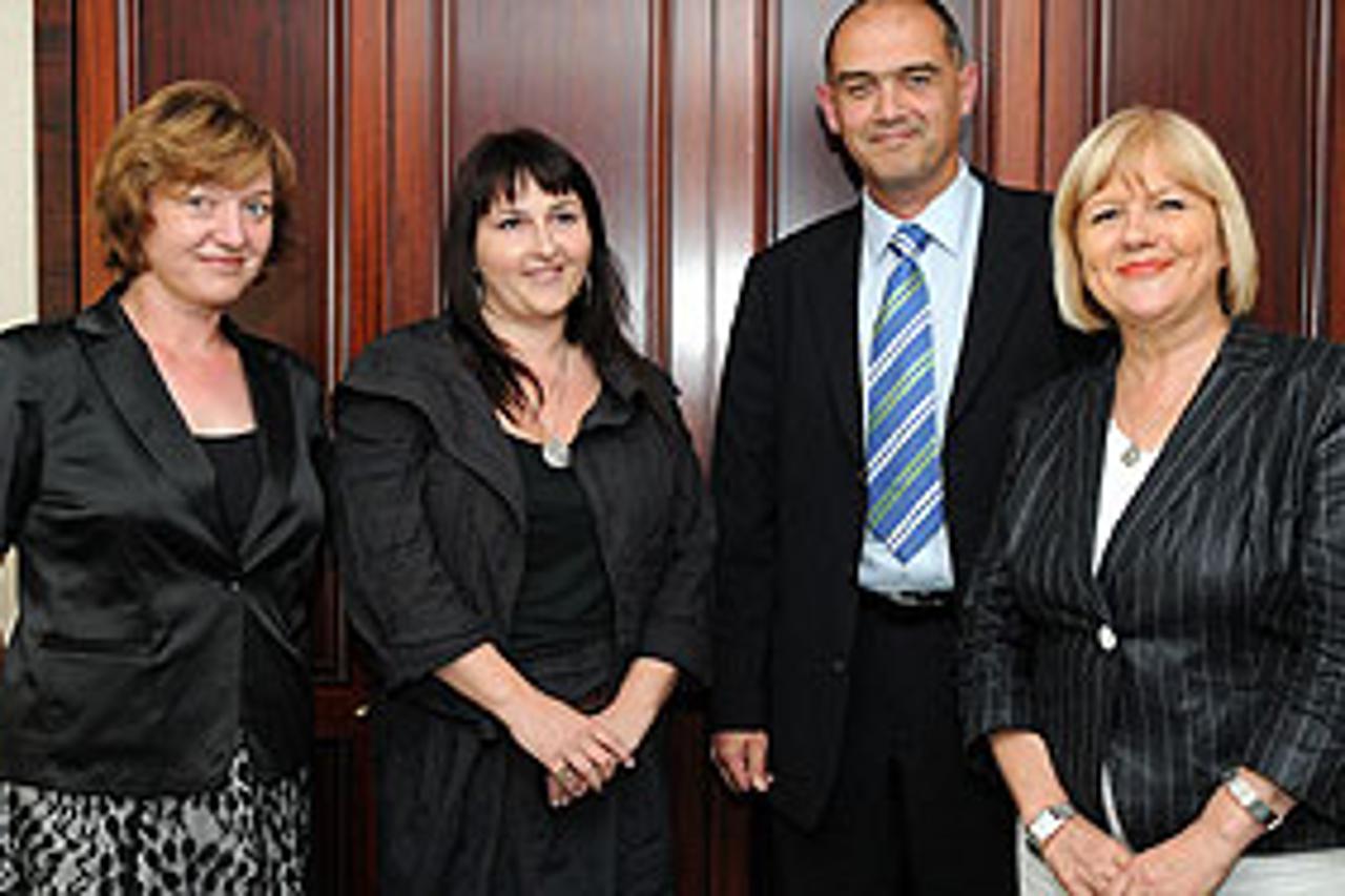 Sudionici okruglog stola: Biserka Žalac (RMOD), Nataša Ivanović (Erste plavi fond), Zoran Anušić (Svjetska banka), Mandica Zulić (Raiffesien DMF)