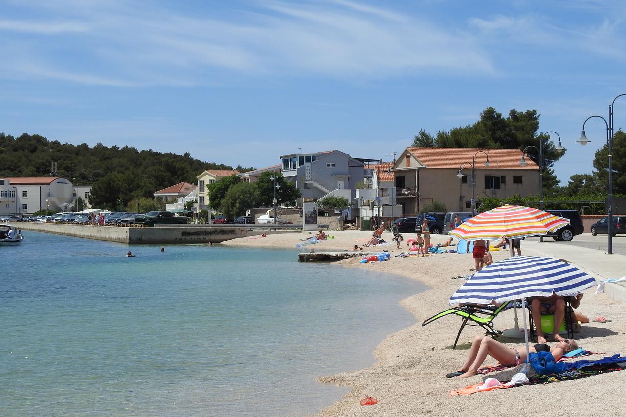 Rogoznica, turističko i ribarsko dalmatinsko mjesto