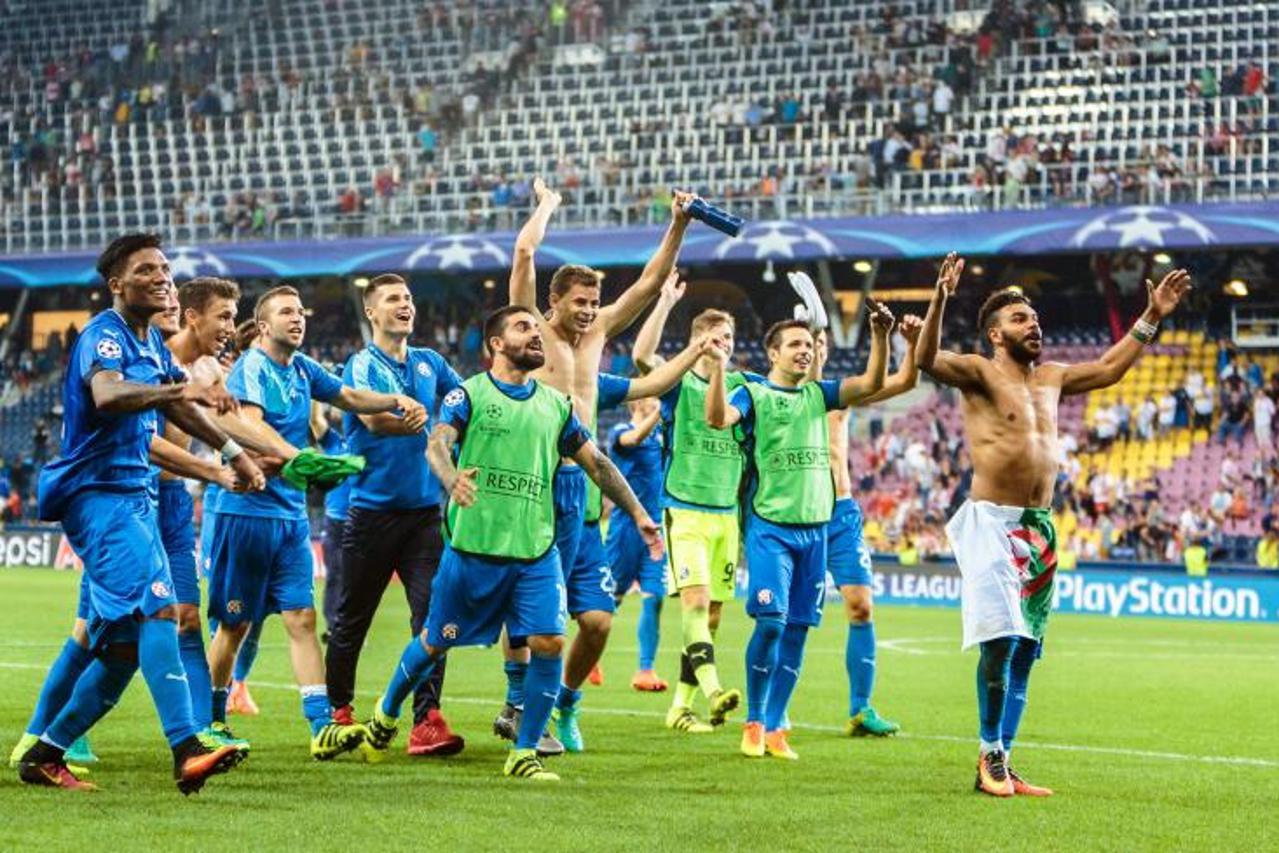 Salzburg - Dinamo