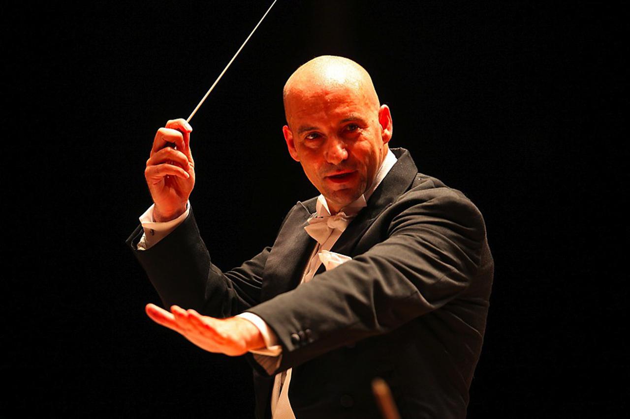 Emmanuel Villaume