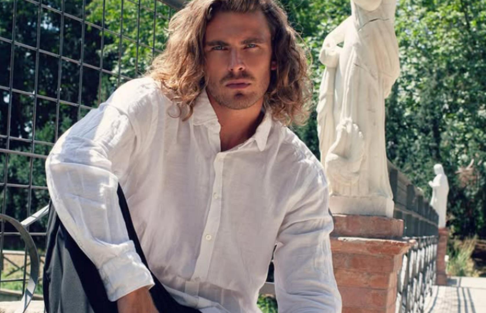 Godinama su se u medijima i na društvenim mrežama pojavljivali pojedinci koji su tvrdili da su upravo oni dječak s omota. Najveću medijsku pažnju privukao je model i glumac Alessandro Egger, sudionik talijanskog reality showa "La Talpa". Egger je na Instagramu objavio fotografiju na kojoj drži Kinder čokoladicu s Farnetijevim likom, što je pokrenulo lavinu medijskih nagađanja.