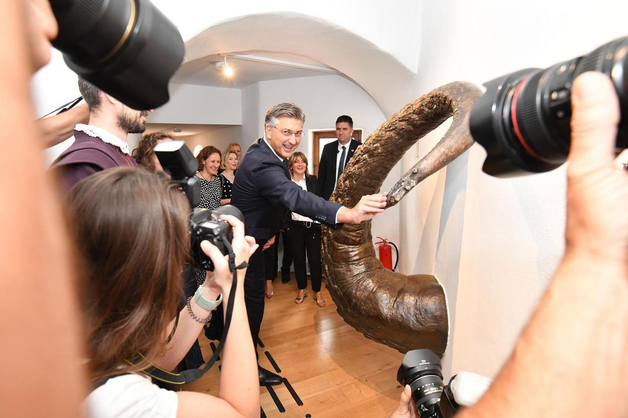 Čakovec: Premijer obišao muzej nematerijalne baštine - Riznica Međimurja