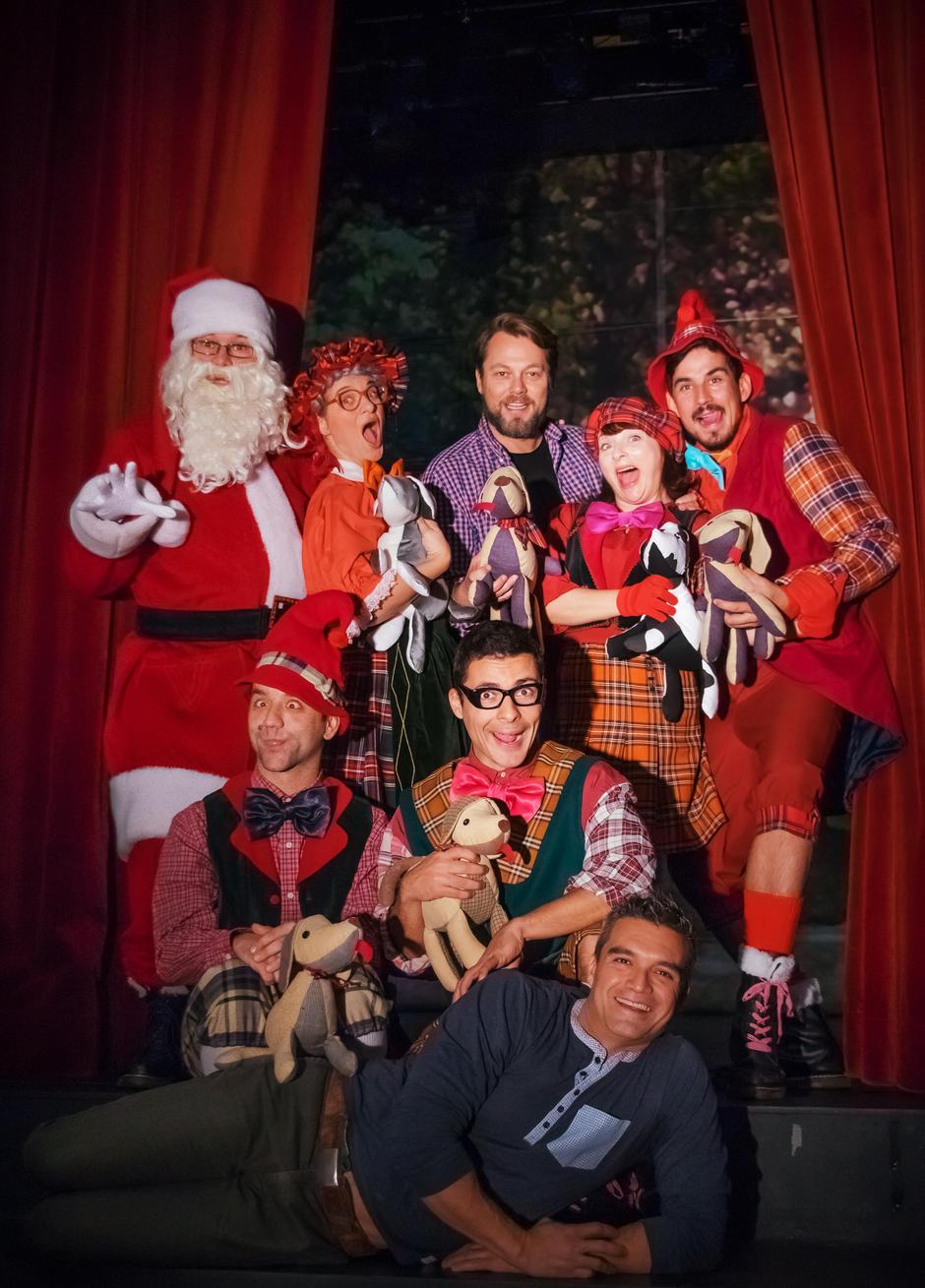 Mjuzikl Divan Božić