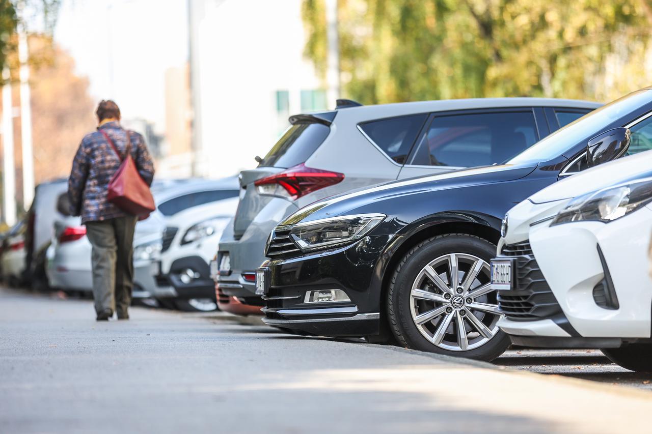 Zagreb: Reportaža o parkiranju u naselju Sopot