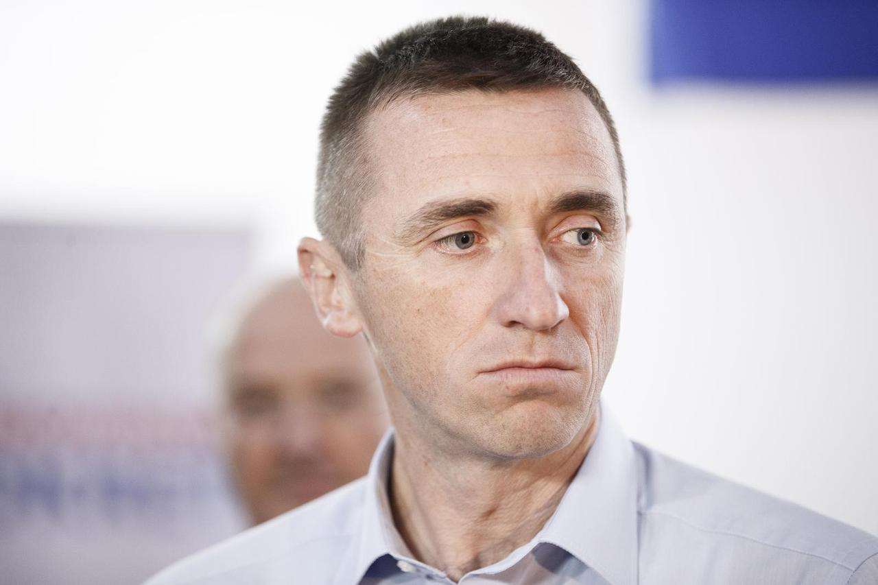 Split: Ivan Penava, predsjednik Domovinskog pokreta održao je konferenciju za medije 