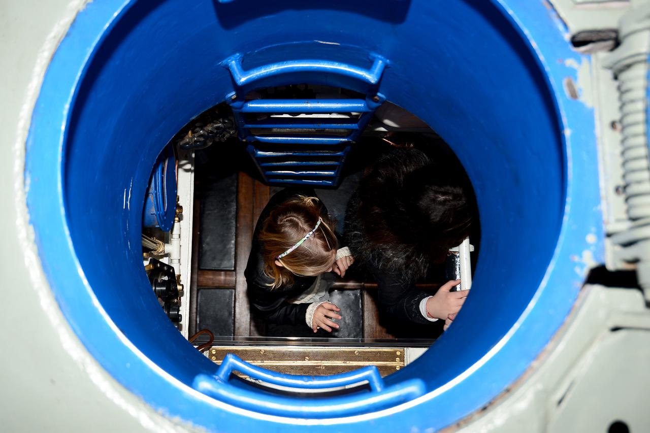 Zagreb - Posjetitelji Tehnickog muzeja imali su prigodu razgledati jedan od najatraktivnijih izlozaka podmornicu iz Drugog svjetskog rata P 901 popularno nazvanu Malisan. 