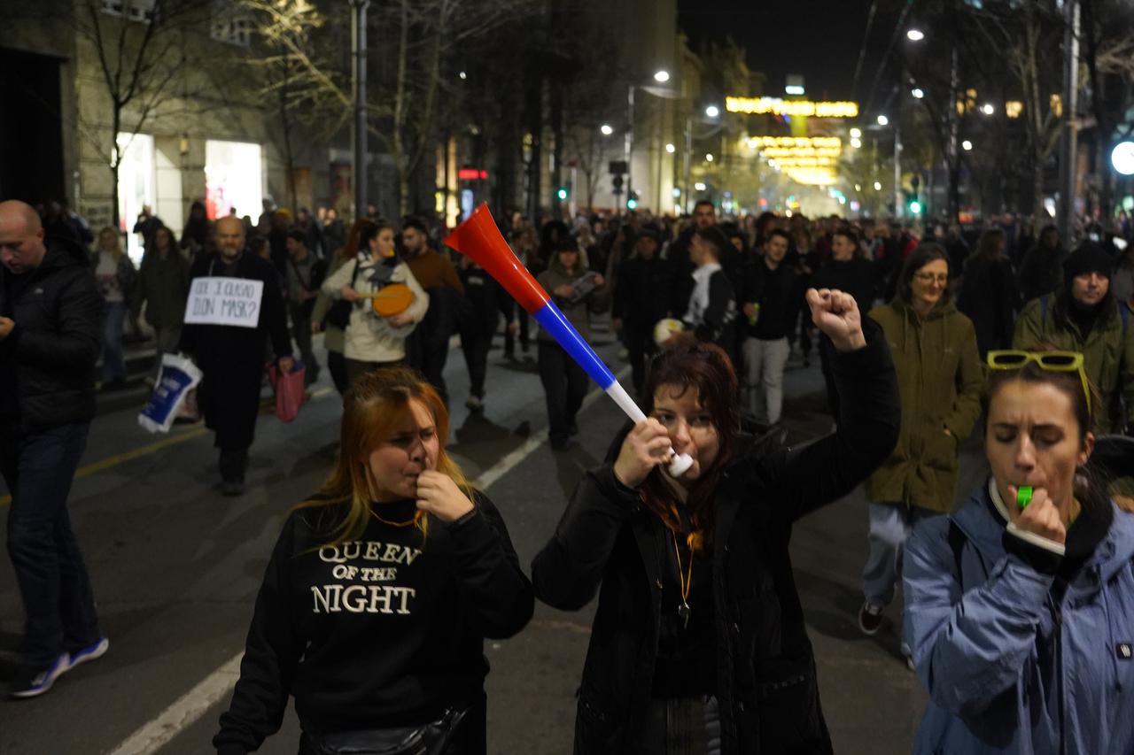 Beograd: Osmi prosvjed koalicije "Srbija protiv nasilja" ispred sjedišta Republičke izborne komisije