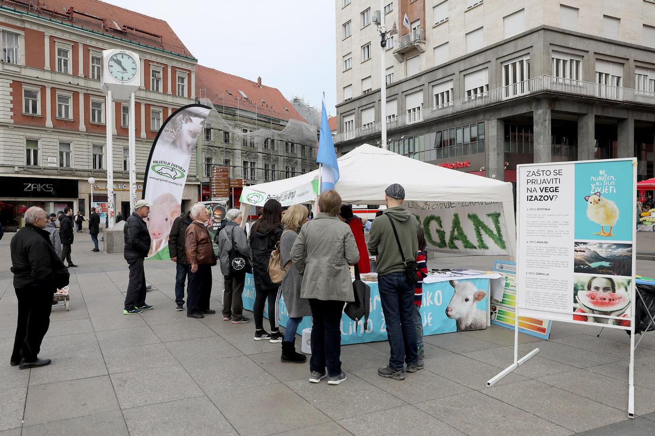 Zagreb: Na glavnom Trgu obilježen Svjetski dan bez mesa