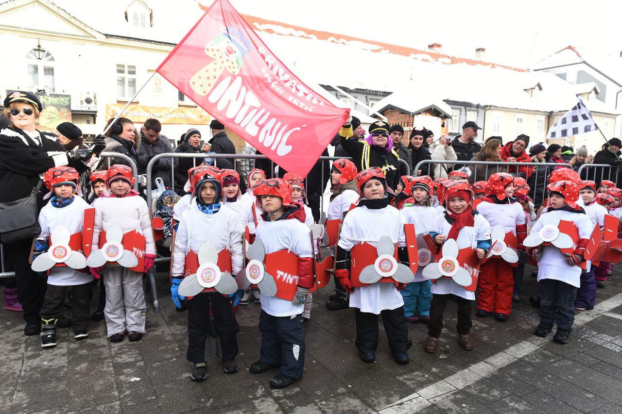 08.02.2015., Samobor - Na Trgu Fasnicke republike organizirane su povorke maskirane djece samoborskih djecjih vrtica. Photo: Davor Visnjic/PIXSELL