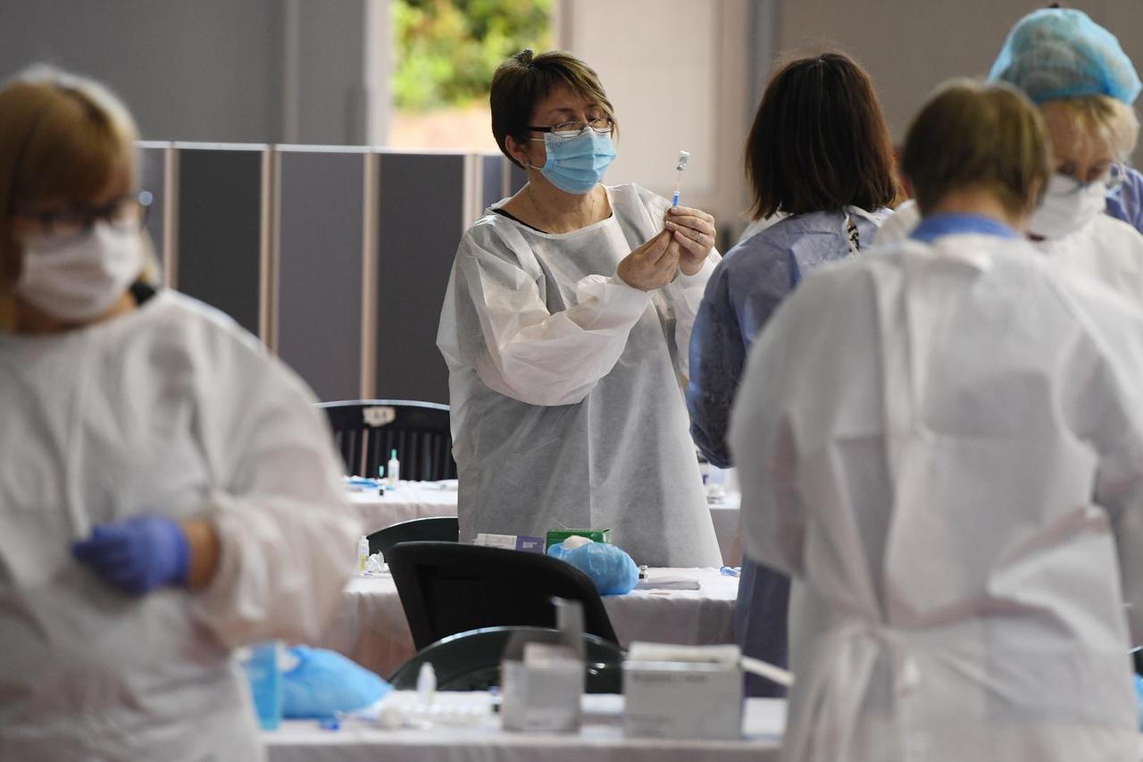 Šibenik: Na Baldekinu se provodi masaovno cijepljenje sa svim vrstama cjepiva