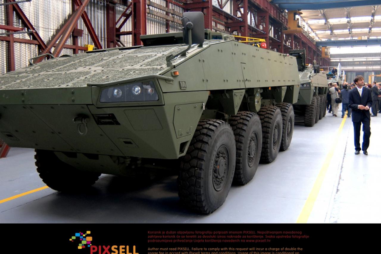 '13.06.2012., Slavonski Brod - Specijalna vozila holdinga Djuro Djakovic. Oklopno modularno vozilo Patria AMV.  Photo: Ivica Galovic/PIXSELL'