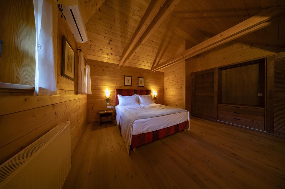 Konjički resort Pule