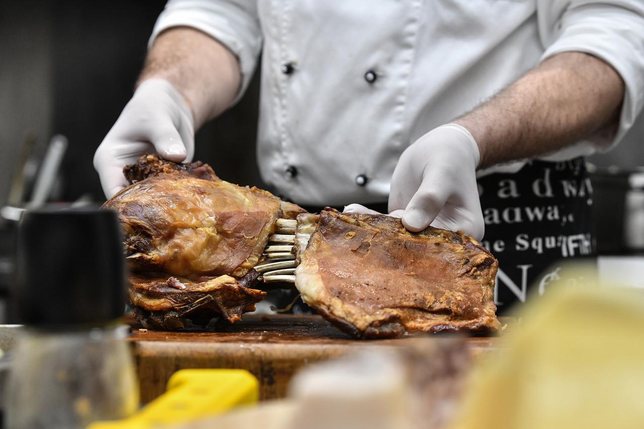 Lička janjetina s polama