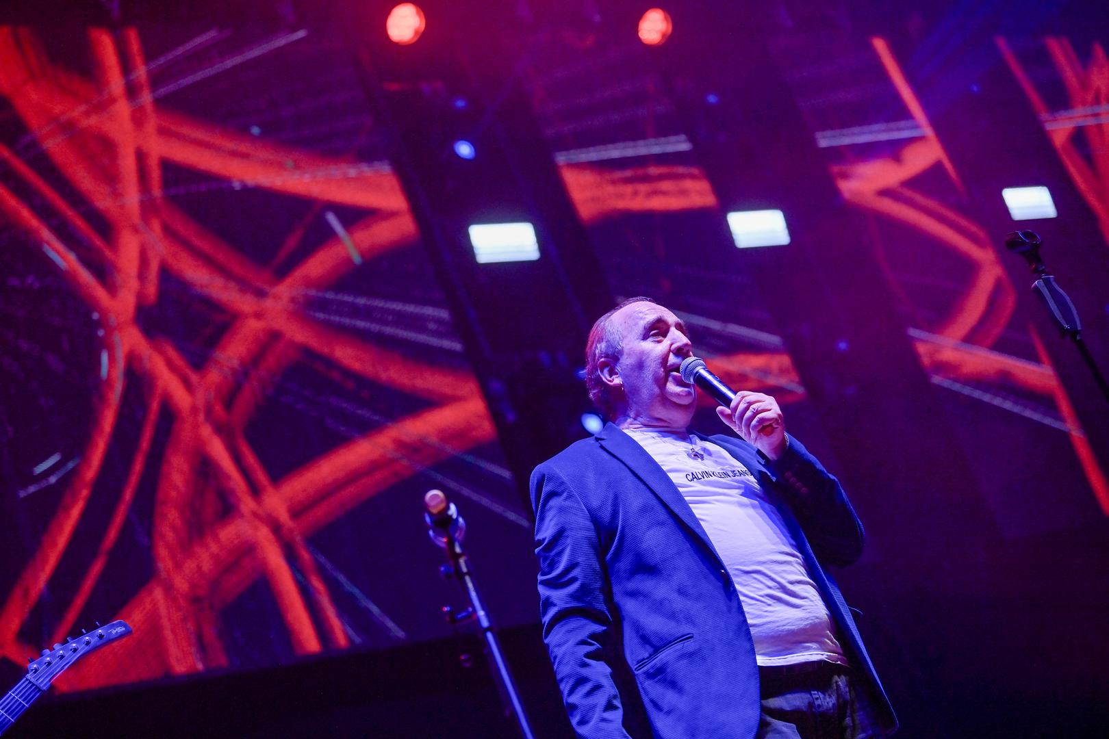 09.12.2023., Frankfurt - Hrvatska Noc , spektakularan koncert u Frankfurtu , 10 izvođača,10 sati glazbenog programa za 13 000 posjetitelja.  Najvece je okupljanje Hrvata i njihovih prijatelja u iseljenistvu . Dogadjaj na koji se ceka cijelu godinu. Na koncertu u Frankfurtu  veceras nastupaju najvece hrvatske glazbene zvijezde:  Petar Grašo, Prljavo kazaliste, Jole, Jelena Rozga, Mate Bulic, Zlatko Pejaković, Crvena jabuka, Miroslav Škoro, Mladen Grdovic, Sinisa Vuco. Tisuce Hrvata i njihovih gostiju  koji u Frankfurt dolaze iz Novog Zelanda , SAD , Europe i cijelog svijeta .  Photo: Igor Soban/PIXSELL