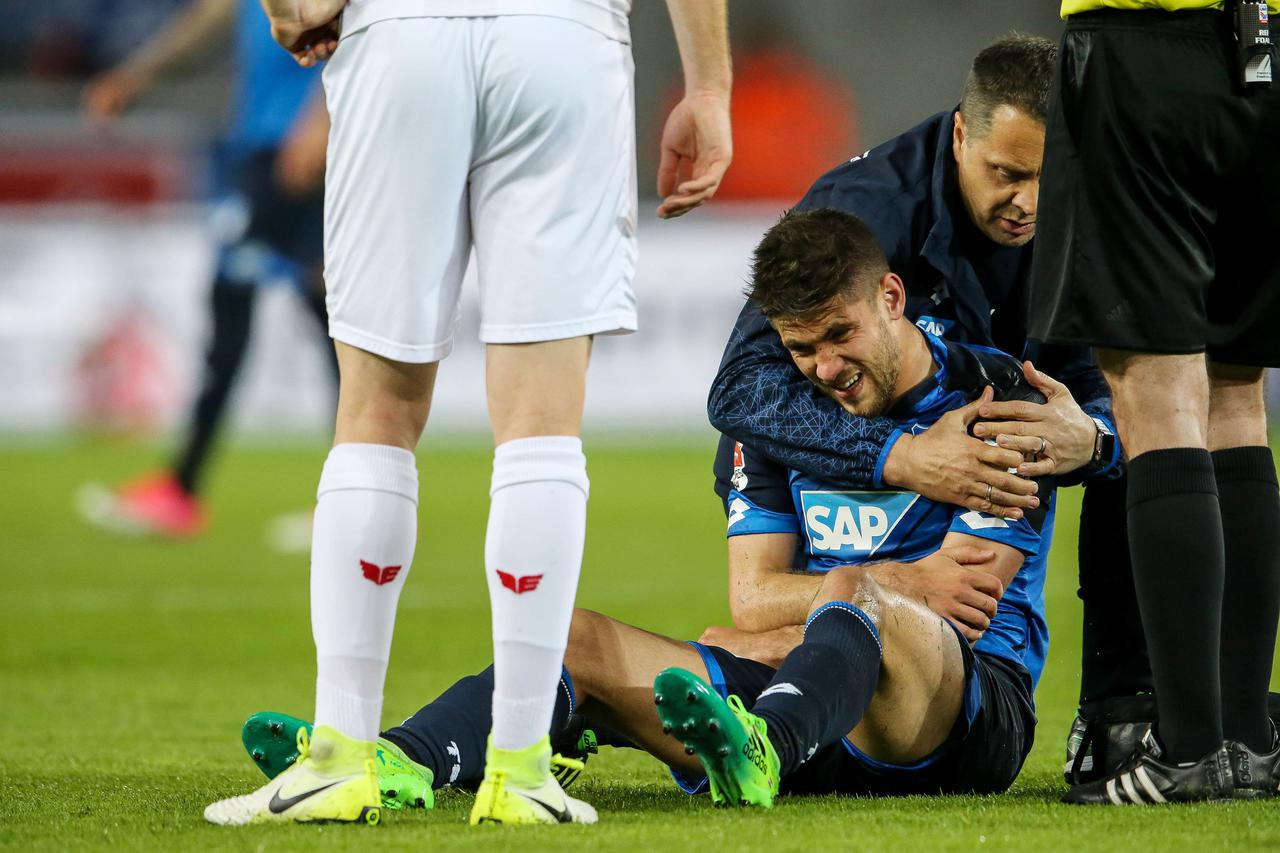 GER, 1. FBL, 1. FC Koeln vs TSG 1899 Hoffenheim 21.04.2017, Rhein Energie Stadion, Koeln, GER, 1. FBL, 1. FC Koeln vs TSG 1899 Hoffenheim, 30. Runde, im Bild Andrej Kramaric (Hoffenheim, #27) // during the German Bundesliga 30th round match between 1. FC 